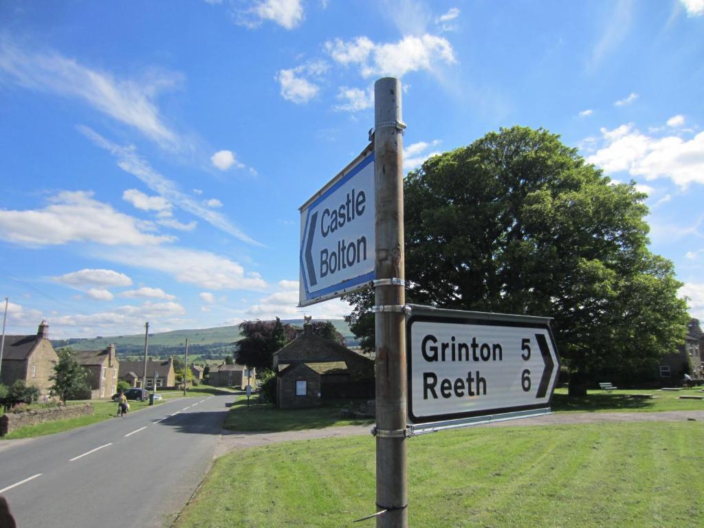 ホテル Bolton Arms Redmire エクステリア 写真